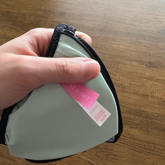 Victoria Secret Bikini Top - Picture 3 of 3